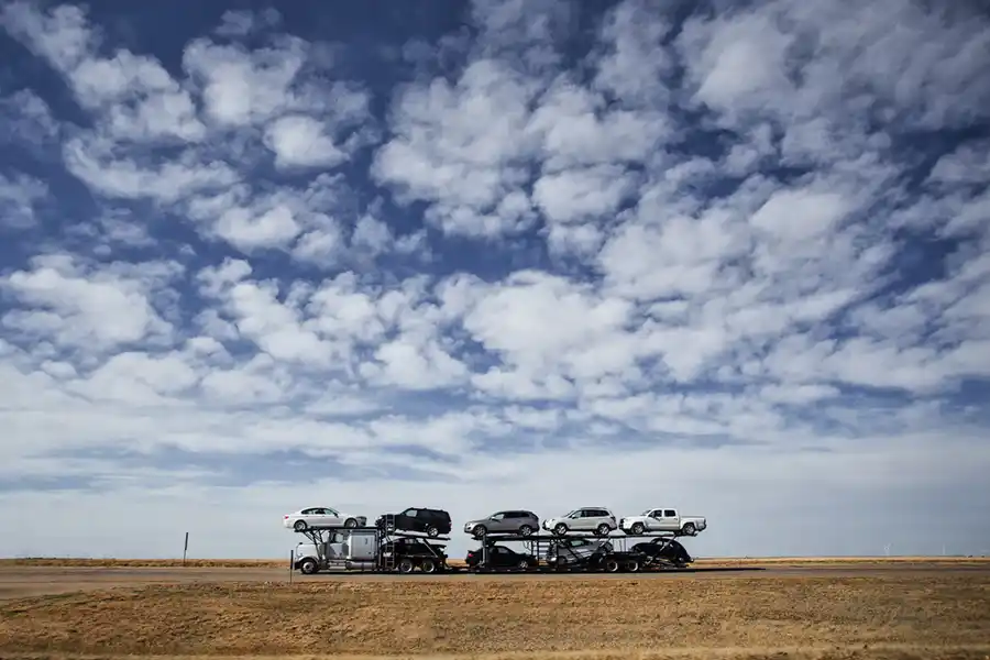 Experienced Auto Transport in Howey-In-The-Hills, FL